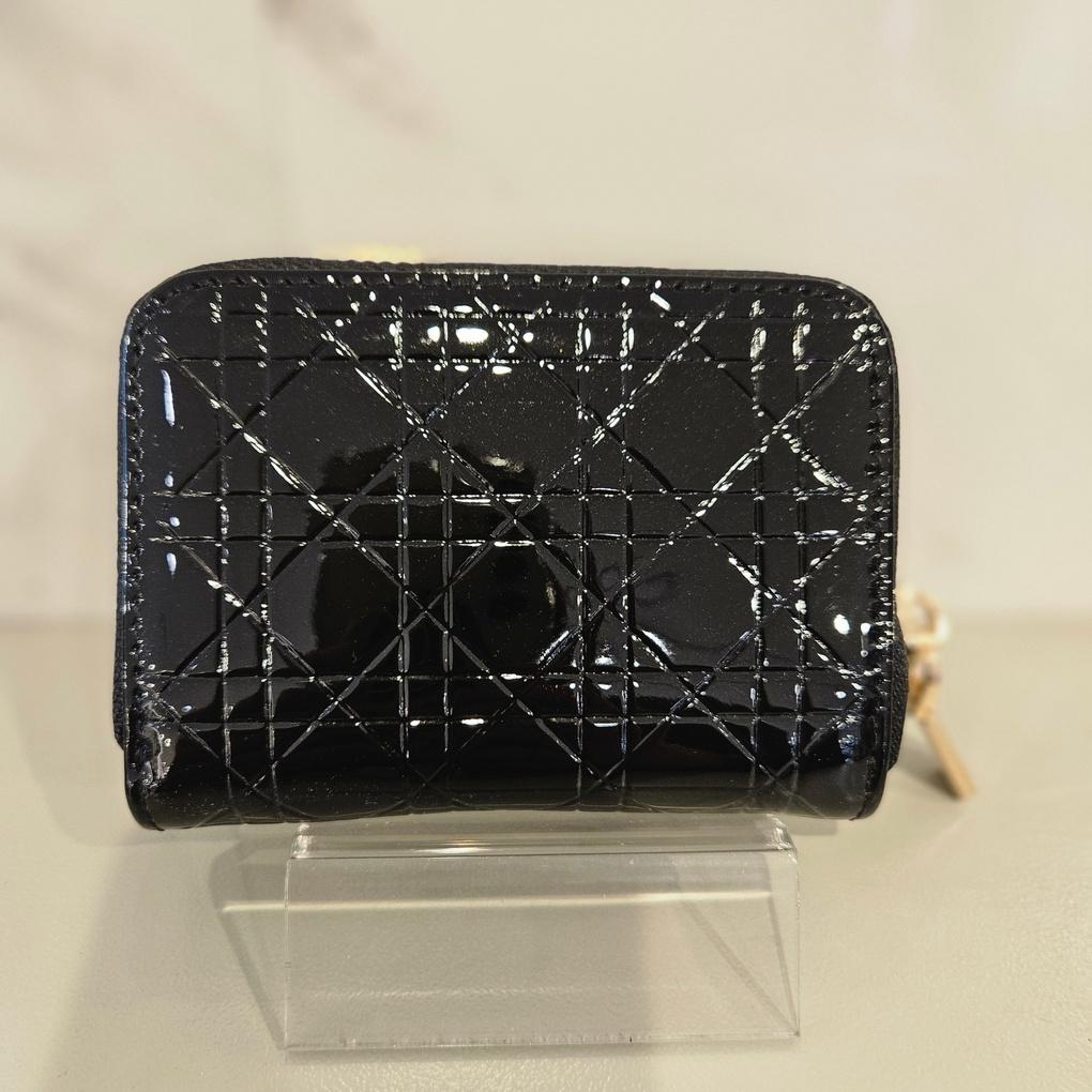 Moncross BKAW18097 Enameled Lightweight and Cute Accordion Zipper Card Wallet, NC Gyeongsan Branch