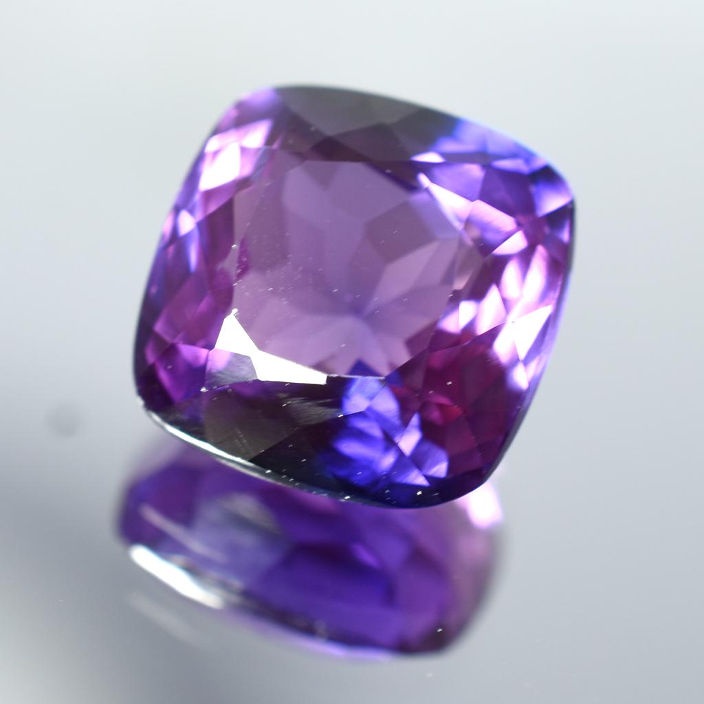Natural Purple Tanzanite Loose Gemstone 7.65 ct Cushion Cut for Jewelry Making and Gem Collections