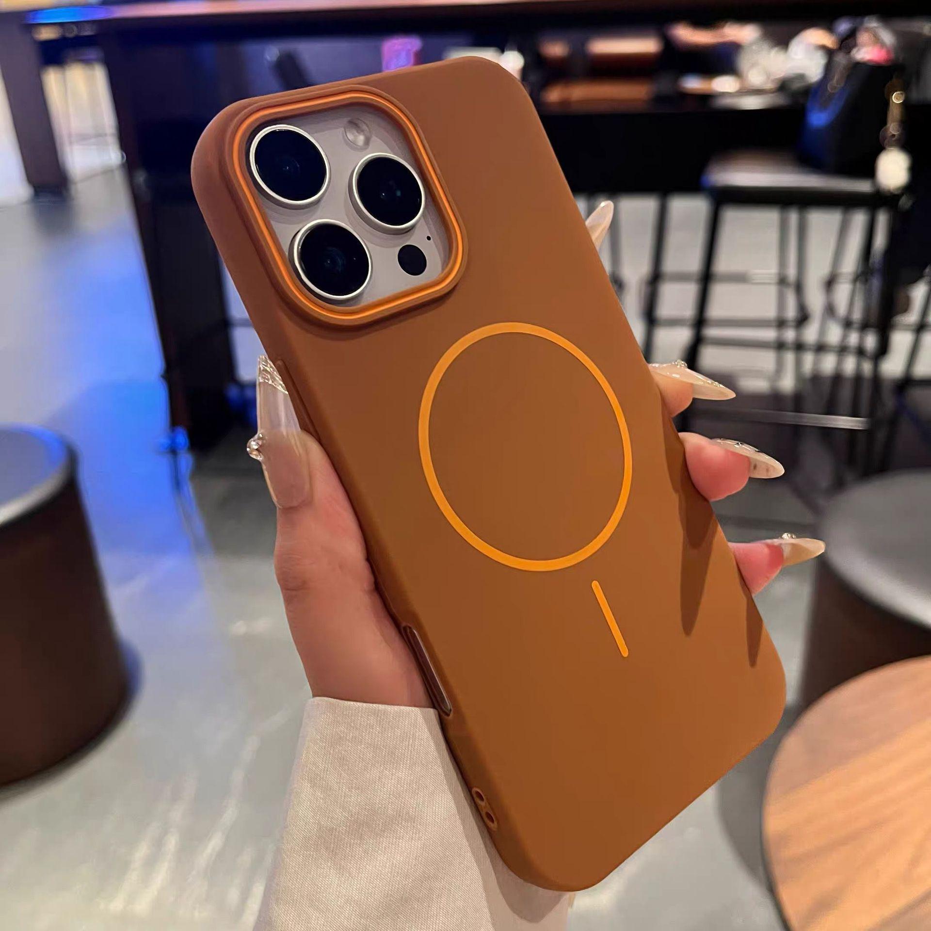 

iPhone 17 Pro Max Cross-Border Compatible Contrast Color Magnetic Matte Case, Drop-Proof Protective Cover iPhone 16 золотий/пустельний