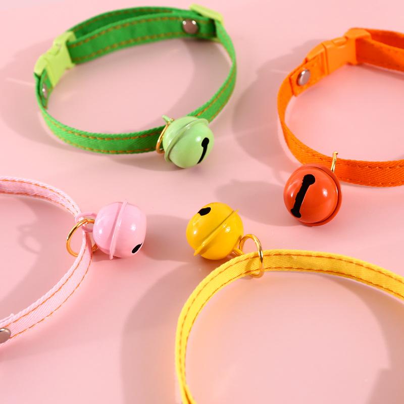 

Набор из 4 отрывных кошачьих ошейников с подвеской-колокольчиком. Милый кошачий ошейник для котенка.