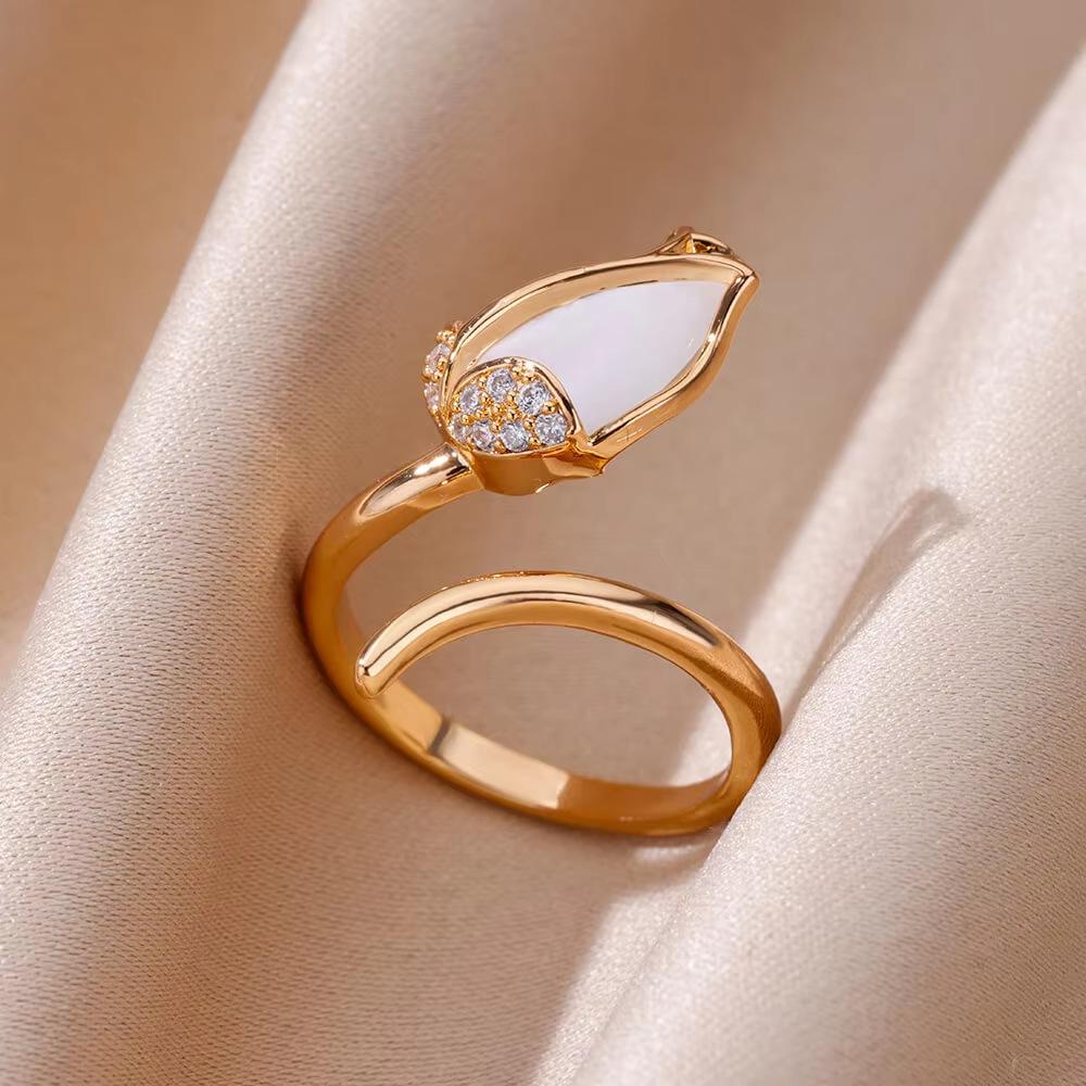 Elegant Women's Copper Ring Set with Zircon and Full Diamond Design