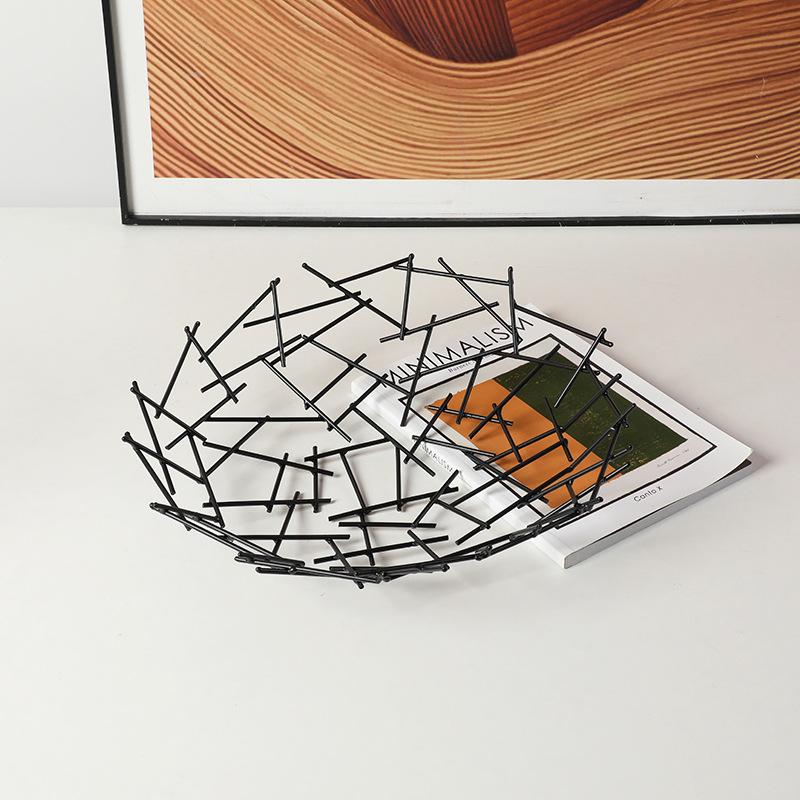 Abstract Geometric Line Metal Fruit Basin Tray Hollowed-out Desktop Storage Container High-legged Fruit Platter Trays Decorative