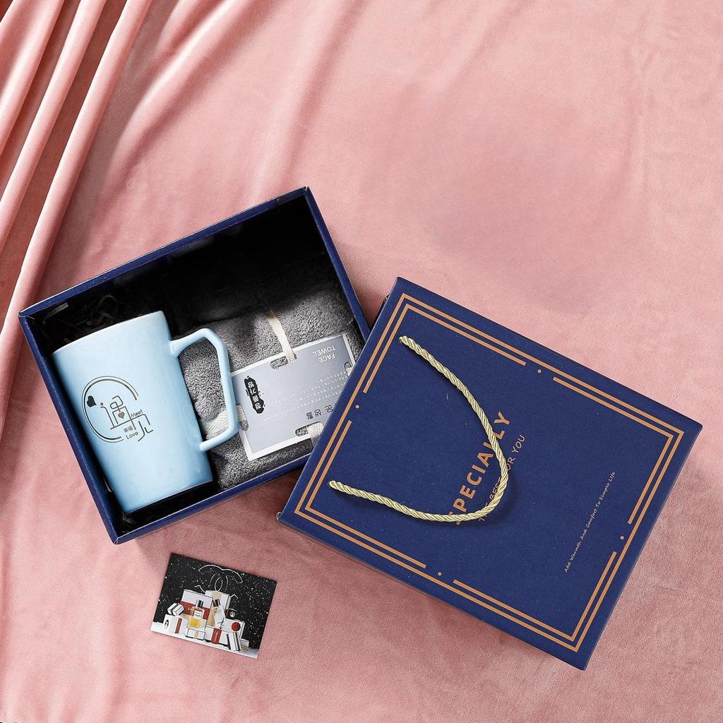 Compact Souvenir Gift Set for Weddings, Events, and Hotel Openings