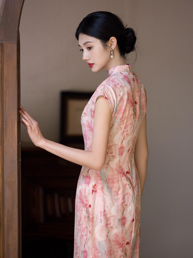 Jinxiu Yifen Se Sleeveless Qipao: Summer 2025 Plus-Size Slimming Dress for Women
