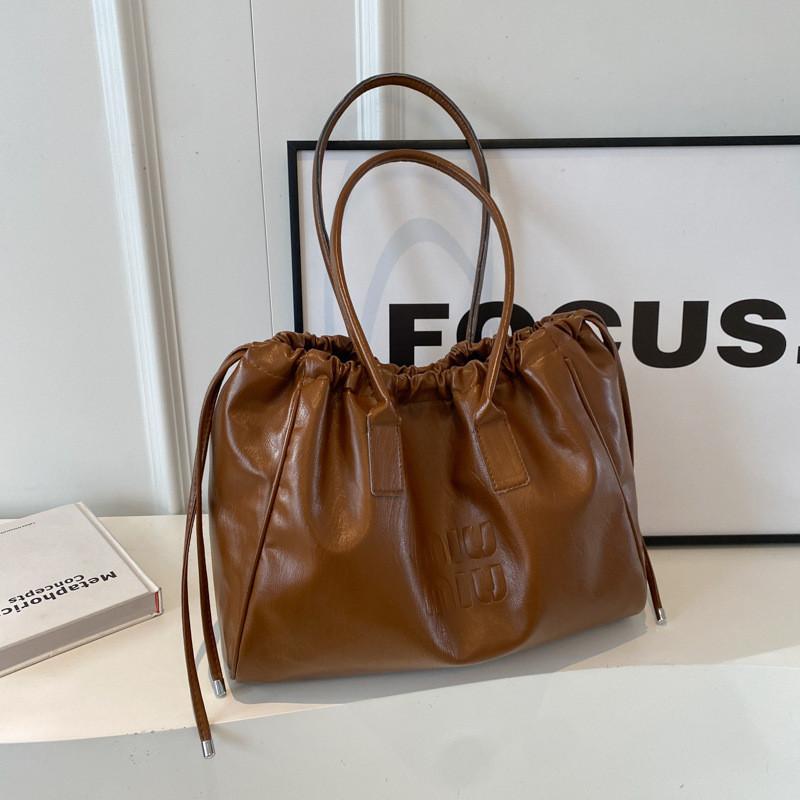 2024 New Retro Large Capacity Tote Bag Female Urban Simple Shoulder Bag