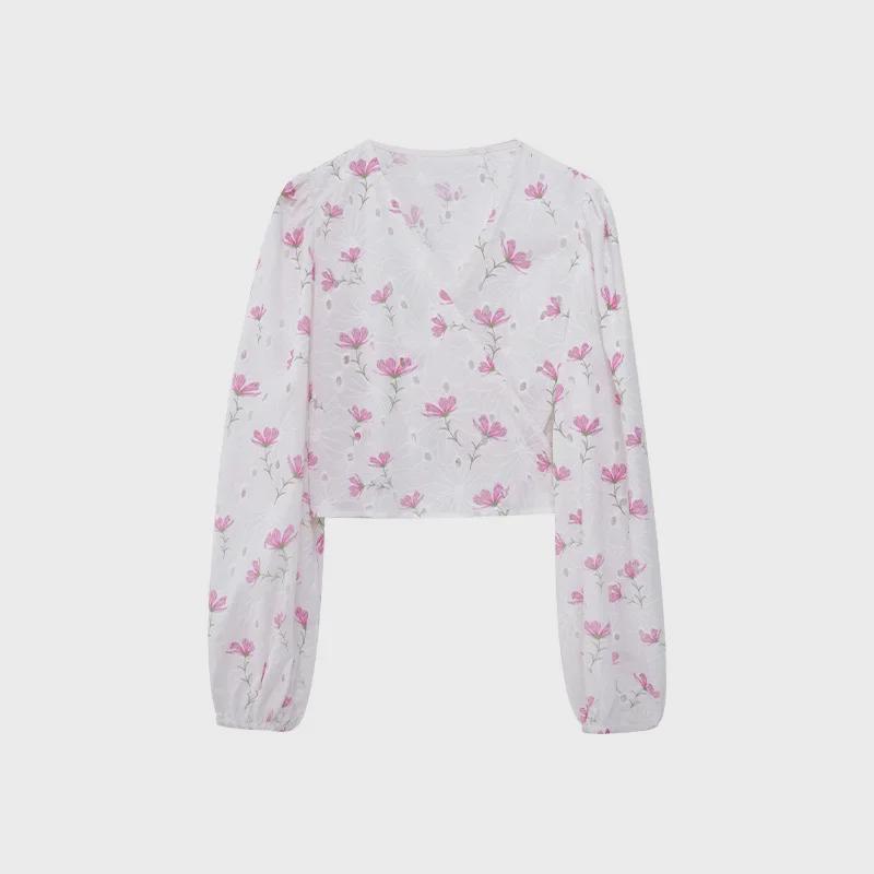 Interpretation of Beauty: 2025 Spring French Romantic Lace-Up Floral Puff Sleeve Top