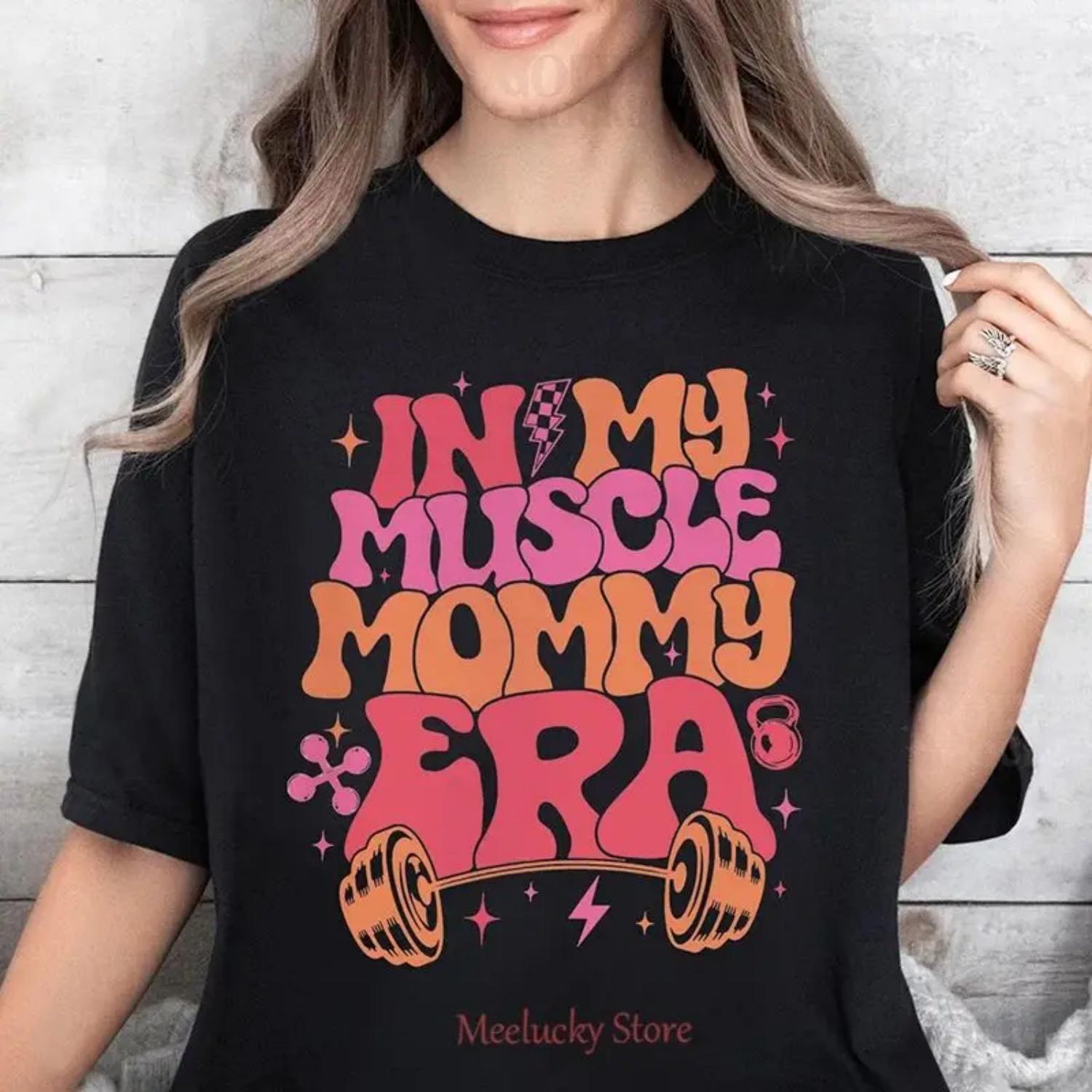 IN MY MUSCLE MOMMY ERA Letter Print Cotton Woman T-shirt Y2k Fun Cartoon Graphic Summer Fashion Casual Loose Couple T-shirt S чёрный
