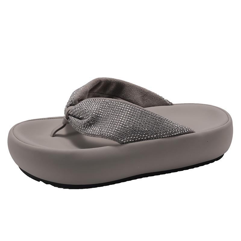 Queen Fan Retro Thick-soled Heightening Flip-flops Women's Summer Wear 2025 New Models with Skirts French Cool Slippers