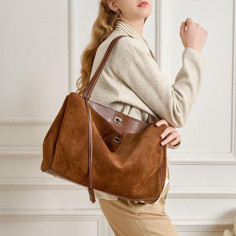 Lightweight Single-Shoulder Womens Bag High-End Large Capacity Tote Bag Fashion Cowhide Soft Leather Casual Ladies Shoulder Bag