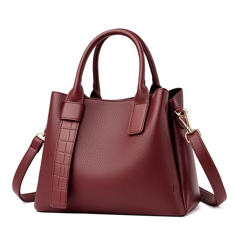

Stylish Genuine Leather Middle-Aged Ladieswear Women s Commuter Hand-Carrying Bag Wine Red large