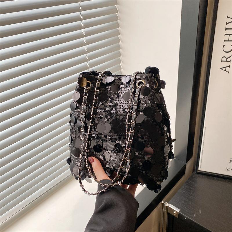 Fashion Sequined Bag Women's 2025 Spring and Summer New Trendy Women's Foreign Style Chain Bucket Bag Dinner Ball Women's Bag