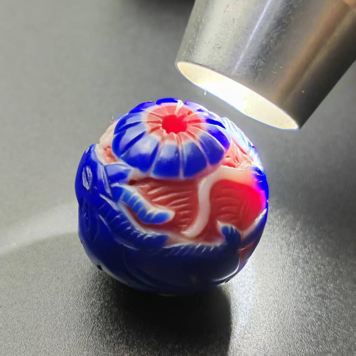 

Antique Hand-Carved Multi-Layer Hollow Lampwork Glass Beads, 2.6cm Diameter, Random Patterns, Loose Beads Bead