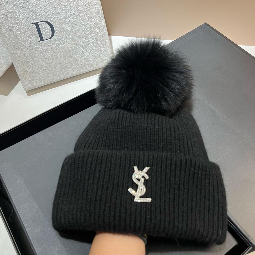 Paris Star Fox Hairball Plush Knitted Hat Women'S Winter Cold Northern Warm Rabbit Hair Ear Protector