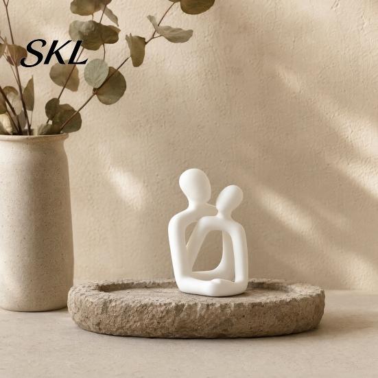 Compact Romantic Indoor Sculpture 3D Printed Abstract Couple Statue, Minimalist Couples Bedroom Decor, White Hugging Lovers Sculptures, Long-lasting