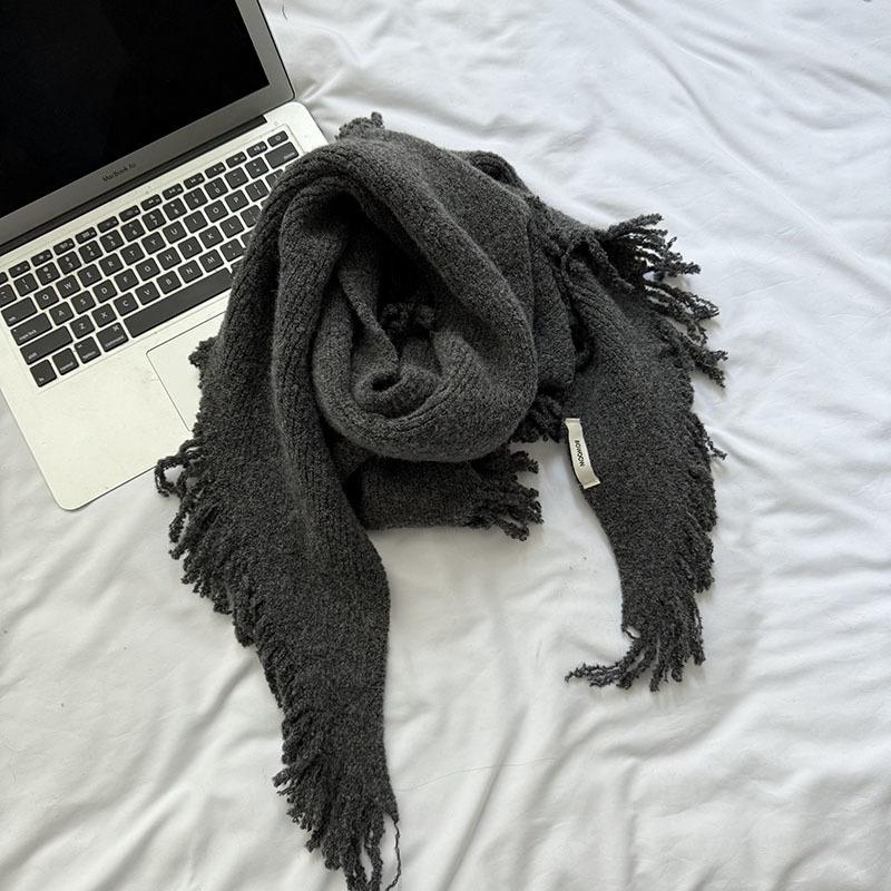 New Autumn and Winter Fashionable Versatile Wool Shawl Knitted Scarf for Women Winter Warm Neck Scarf Triangle Scarf Outer Wear