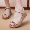 Популярные сандалии женские 2025 лето новая обувь для мамы мягкая подошва мягкая поверхность легкие нескользящие удобные для среднего и пожилого возраста пляжная обувь
