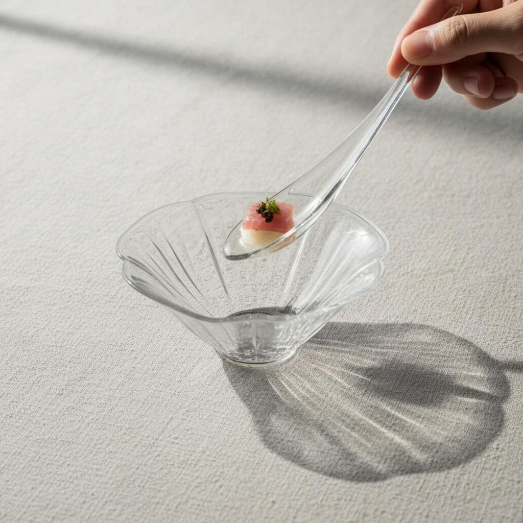 lobedRim Glass Serving Bowl Transparent for Buffet