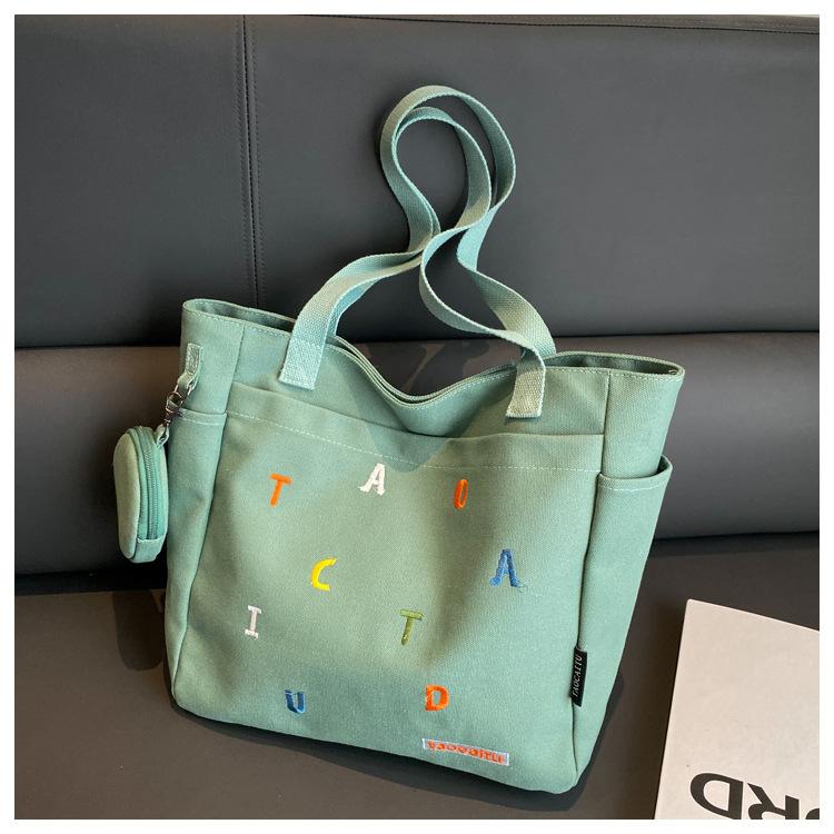

Приміська універсальна сумка великої місткості 2024 нова жіноча сумка алфавіт полотняна сумка на плече модна сумка-тоут зелений
