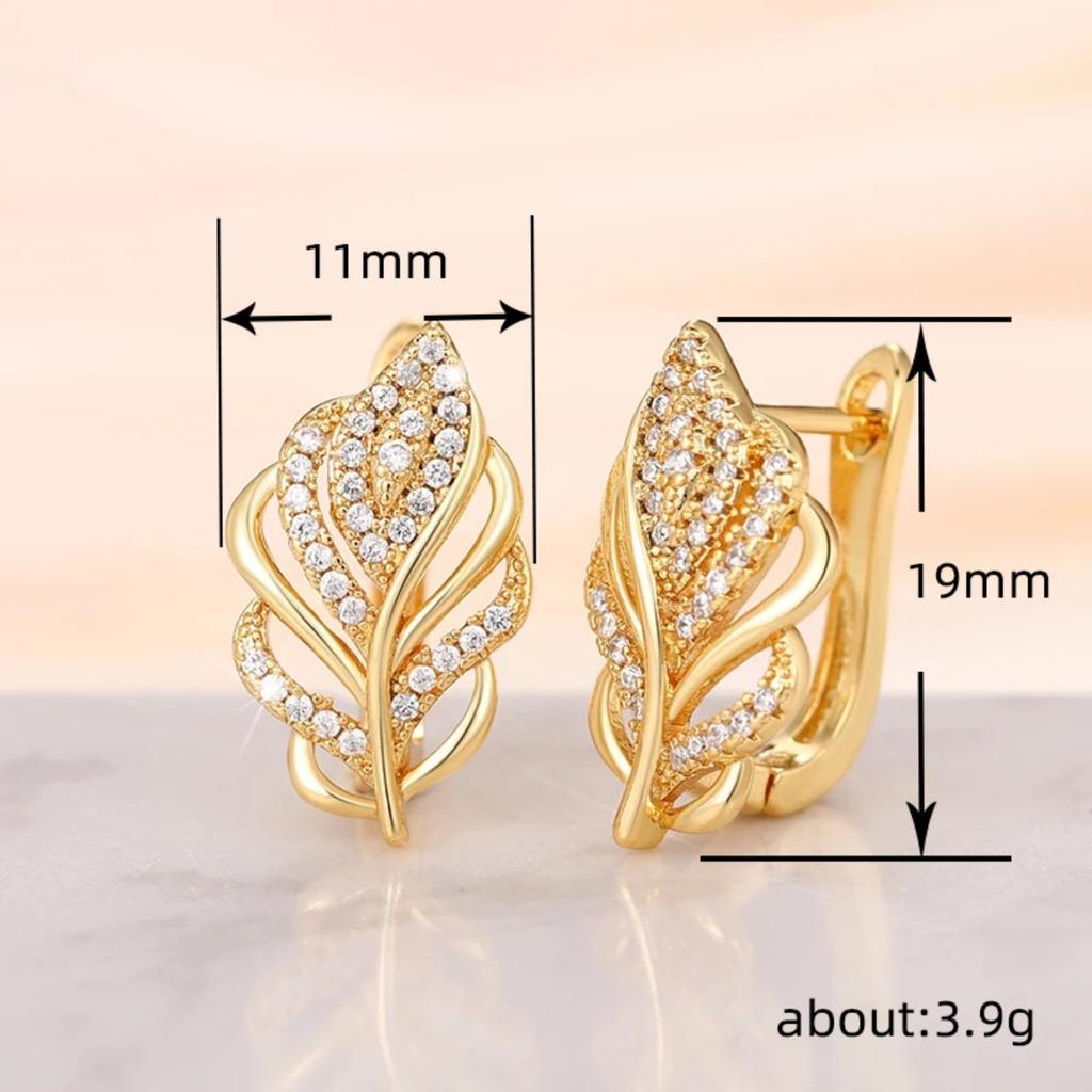Open Hollow Leaf Shape Micro Paved Clear Stone Stud Earrings Women Elegant Ear Jewelry