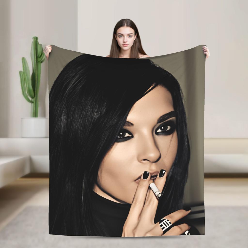 Tom Kaulitz Bill Kaulitz Flannel Blanket Soft Throw Blanket for Outdoor Airplane Travel Street Trend Bedspread Sofa Bed Cover