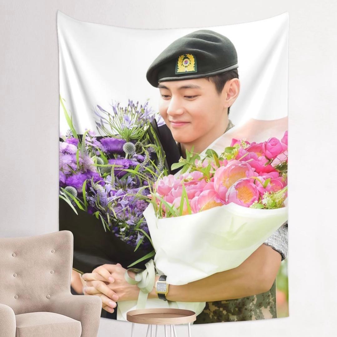 

[ВЖИВАНИЙ] Гобелен BTS Техьон V Tae