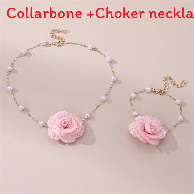 

Retro Blossom Necklace With Pearl Accents For Women Summer Fashion Accessory рожевий