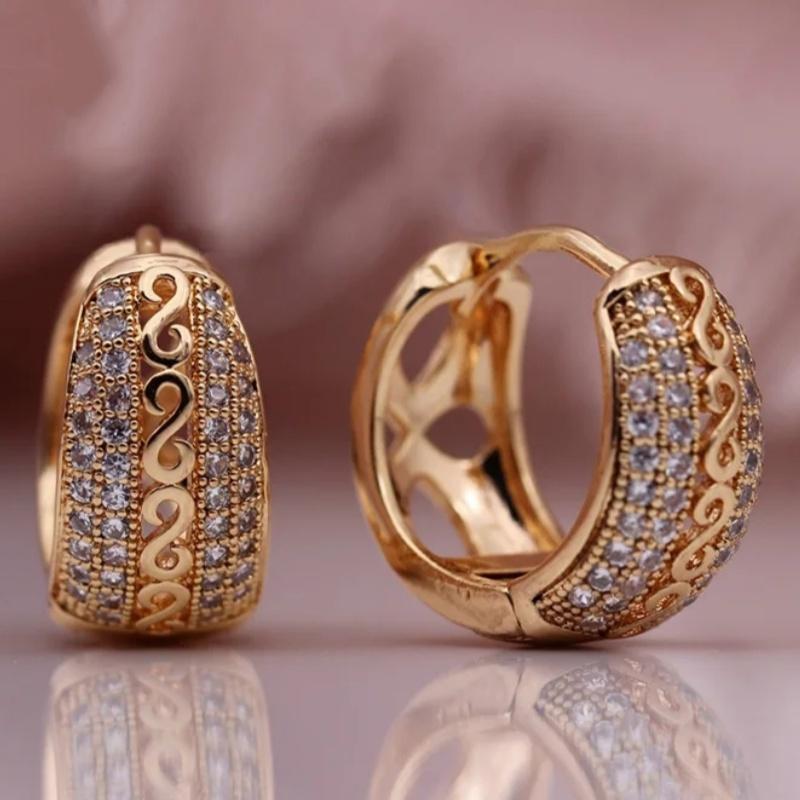 Elegant Gold Color Inlaid Red Cubic Zirconia Hoops Women's Earrings Classic Hand Carving Pattern Earrings Woman Fashion Zircon