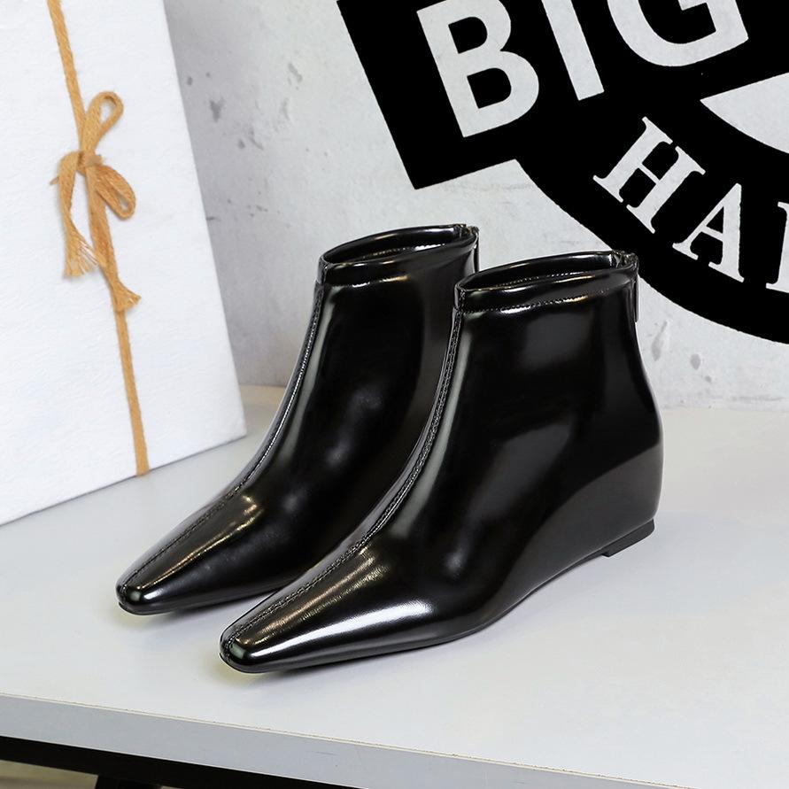 

Ретро танкетка внутренняя высота, модный универсальный педикюр и тонкие осенние и зимние женские сапоги и ботильоны 40