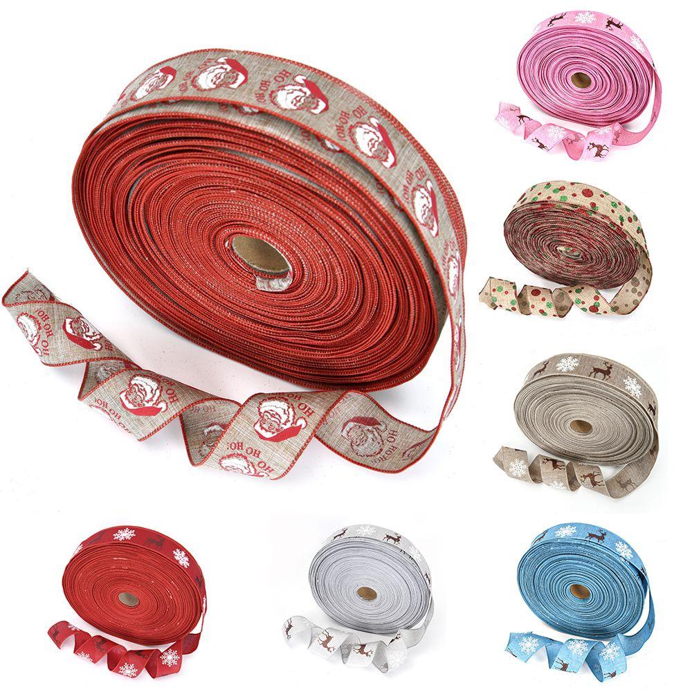 

Материал упаковки: С Рождеством, Рождеством, лентами в рубчик, снежинками, упаковочными принадлежностями, рождественским декором C