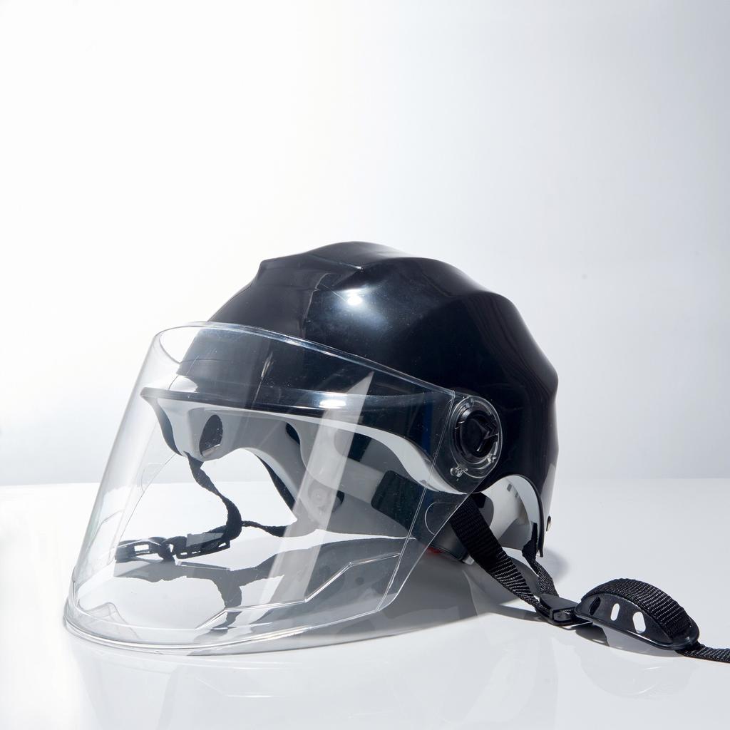 Electric motorcycle helmet Men's and women's sun protection half helmet Four seasons helmet Electric car lightweight protective cap