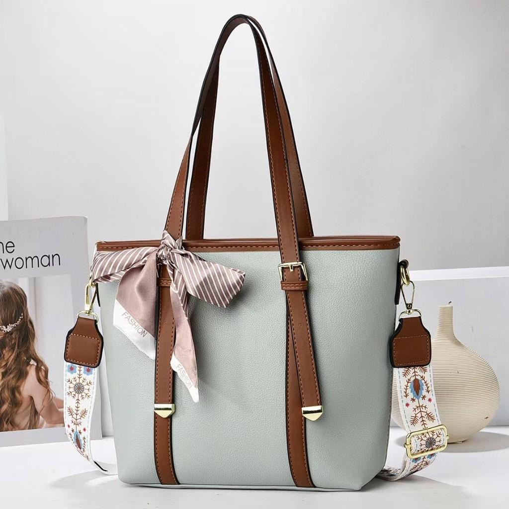 Elegant Pu Material Bucket Bag With Zipper Closure Soft Casual Handbag Options