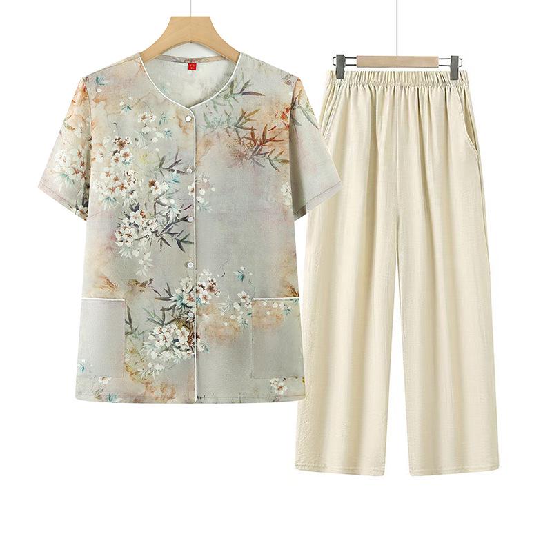 

2026 Summer Embroidered Short Sleeve Suit for Moms: Stylish Plus Size Two-Piece Set for Middle-Aged and Elderly 5XL жёлтый