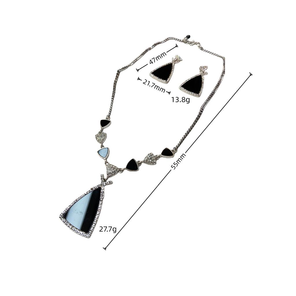 Black Resin Water Drop Necklace Earrings Light Luxury Niche Temperament Premium Pendant Clavicle Chain