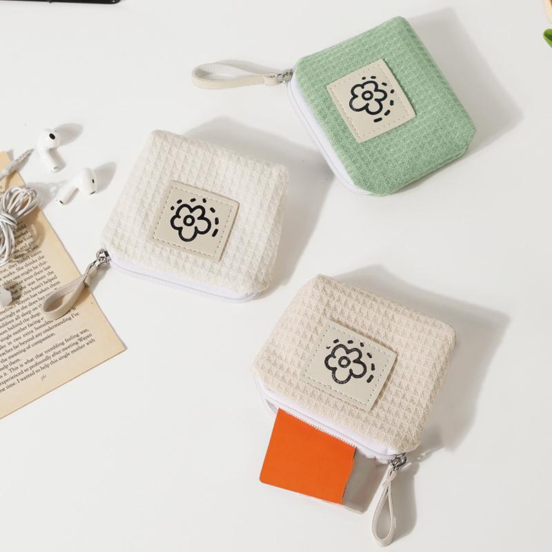 Fashionable  Cute And Simple Wallet Small And Fresh Cosmetics Coin Purse