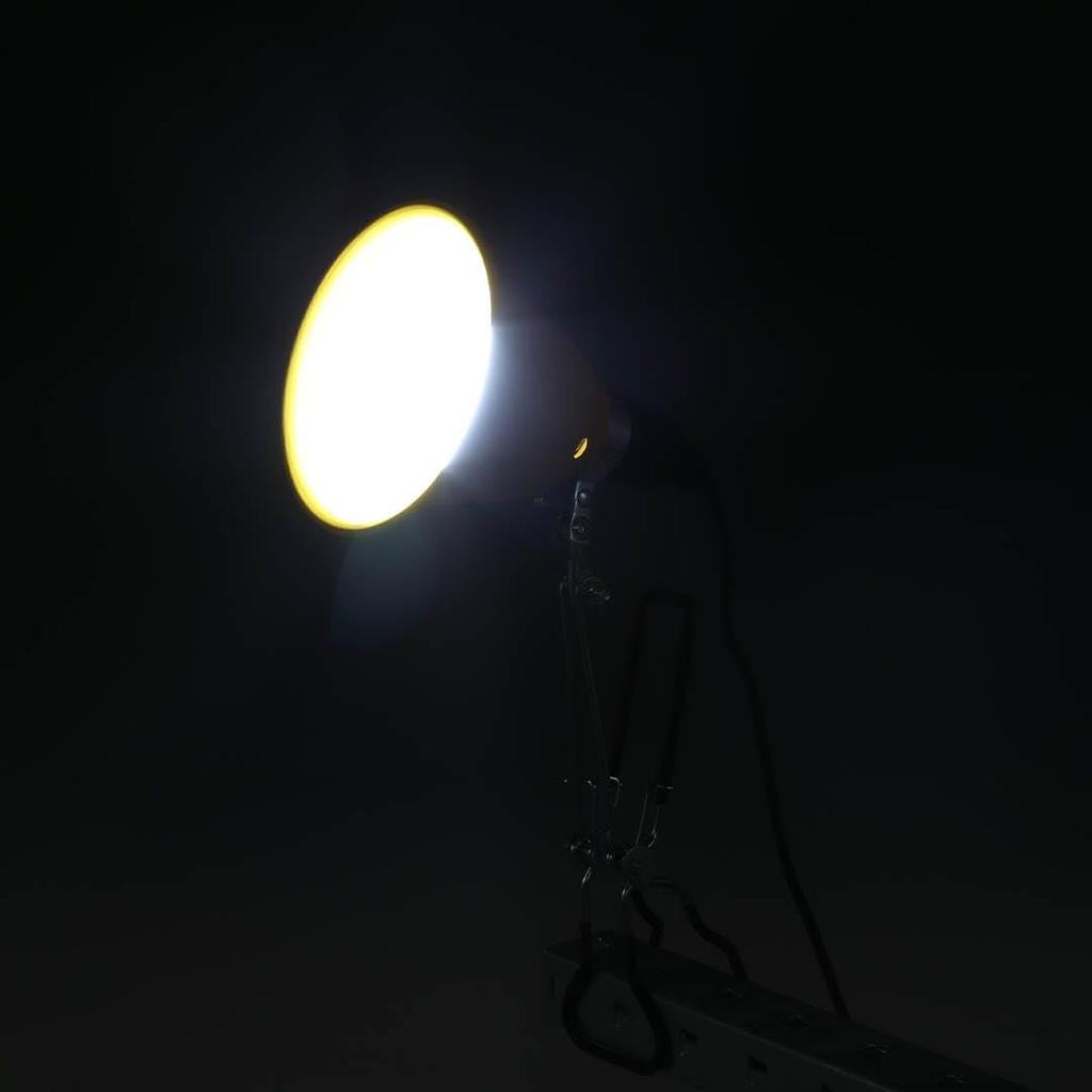 Dulton Aluminum Clip Lamp S Yellow A clip lamp with a distinct personality Outlet Photography Work YELLOW Body length 35cm Diameter 14cm Cord length