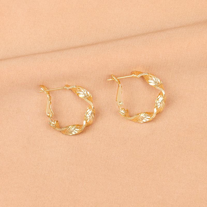Trendy Retro Chain & Stud Earrings: Minimalist European & American Style Ear Cuffs for Women