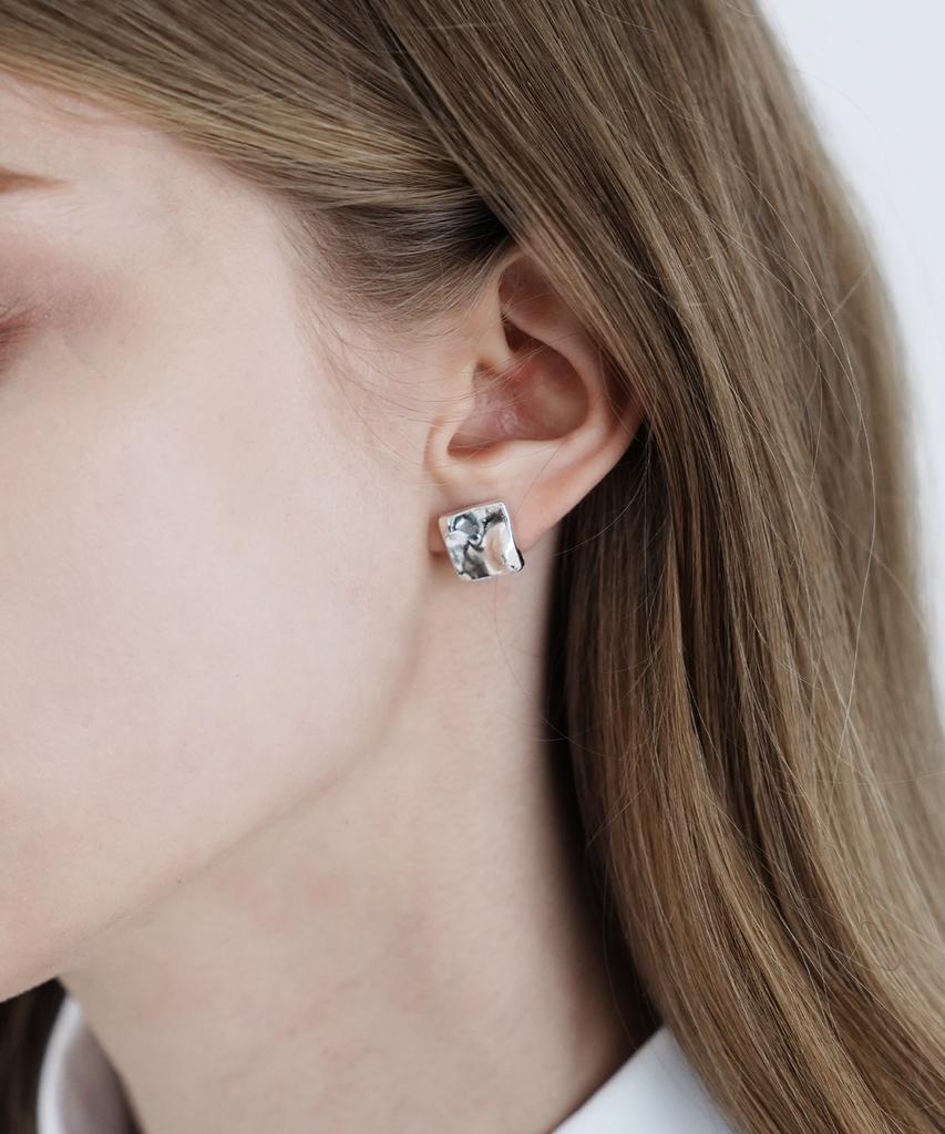 Reindeer Mute Earring 07