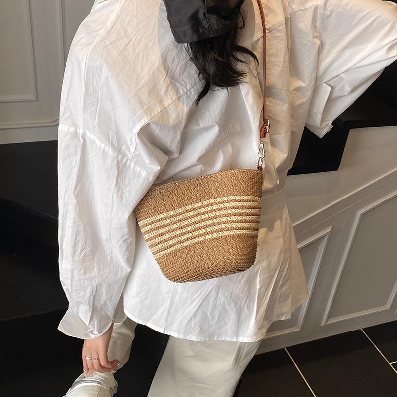 Summer Casual Large-capacity Bucket Bag Fashionable Seaside Vacation Woven Bag Vegetable Basket Bag