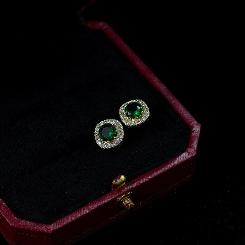 

Серьги-гвоздики из стерлингового серебра S925 пробы с зеленым микроцирконом, женские легкие роскошные высококачественные серьги, персонализированные серьги в стиле ретро 925