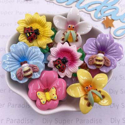 10 Stück Gemischtes Harz Bunt 3D Cartoon Schmetterling Biene Käfer Blume Figuren Flache Rückseite Stein Dekor DIY Weihnachten Scrapbook Basteln