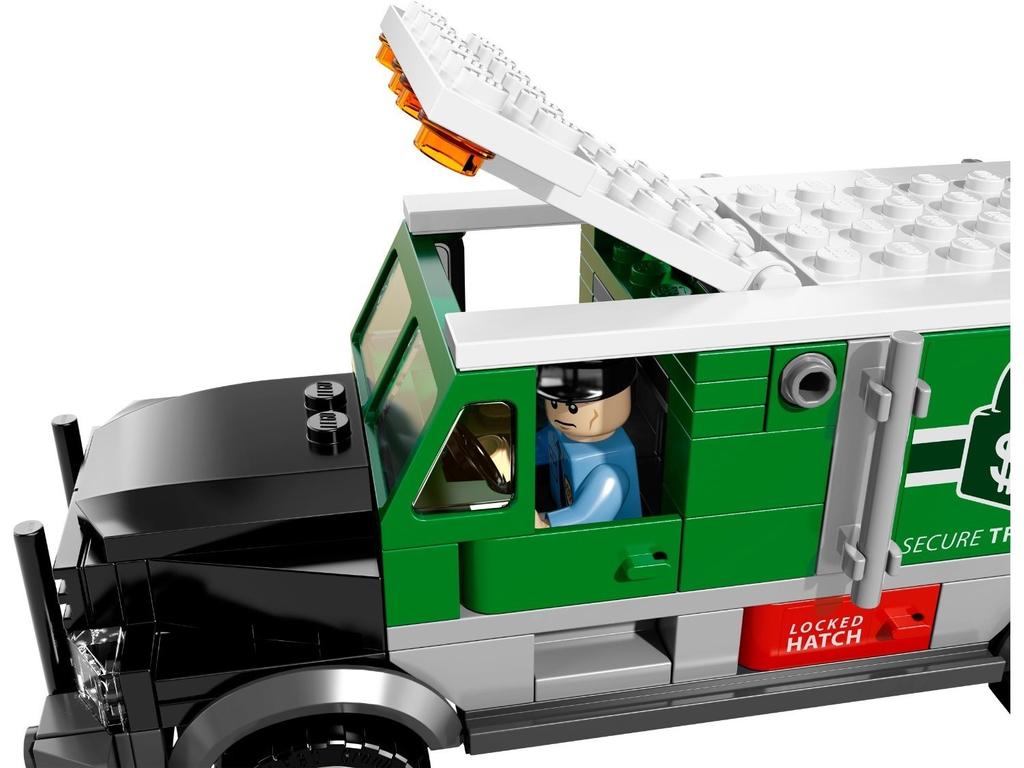 LEGO Super Heroes Doctor Octopus Truck Robbery 76015