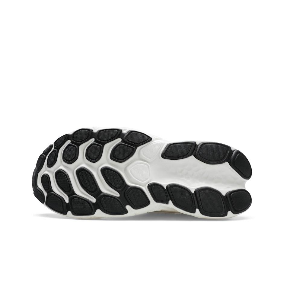 New New Balance Fresh Foam X More V4 White Black Metallic MMORCW4