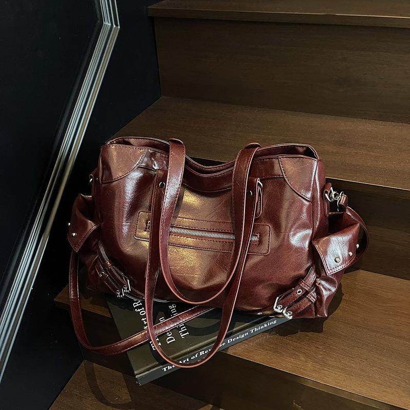 Fashion punk wind locomotive bag handbag large capacity shoulder armpit bag personalized relaxation big bag