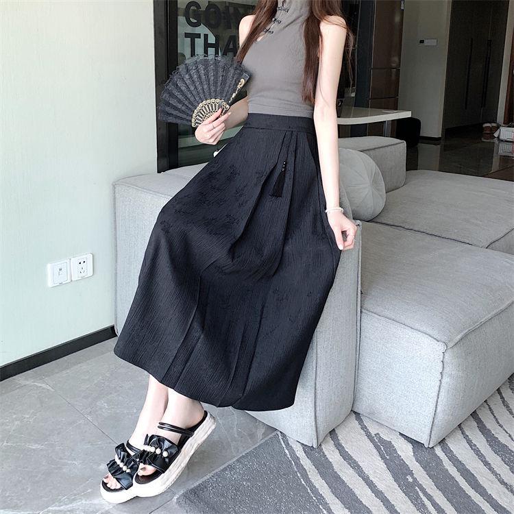 Elegant Jacquard Pleated Skirt for Petite Women - Elastic Waist, Slimming Design, Trendy Chinese Style