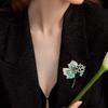 Vintage Green Crystal Maple Leaves Brooches for Women Luxury Rhinestone Flower Wedding Banquet Party Dress Brooch Pins Jewelry