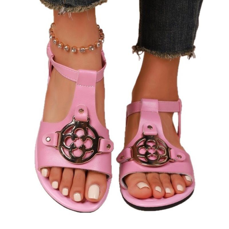 Single Metal Buckle Beach Sandals for Women, New Style, Flat Bottom, Large Size Shoes