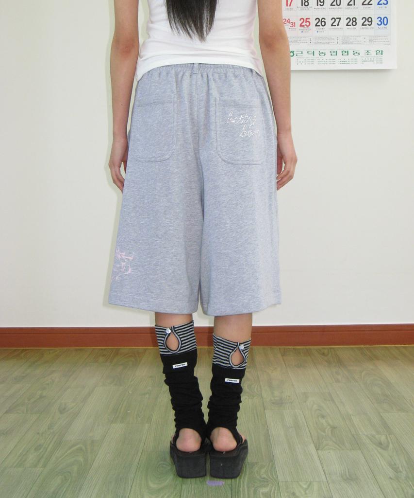RONRON Betty Boop Dreamy Ribbon Sweat Bermuda Pants Gray