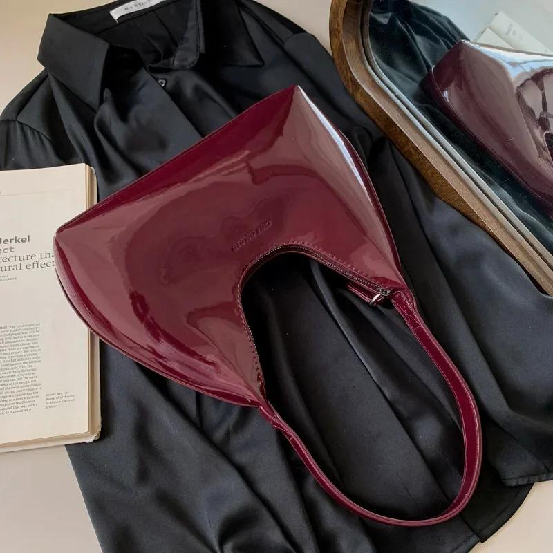 Premium Shiny Leather Enameled Bread Bag for Women Elegant Underarm Bag Fashionable Shoulder Bag