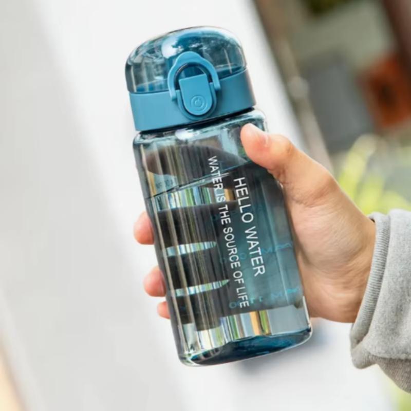 

550ML Space-Themed Water Bottle with Anti-Slip Lid & Handle - Durable Plastic, Leak-Proof Design for Outdoor Sports, Camping синій