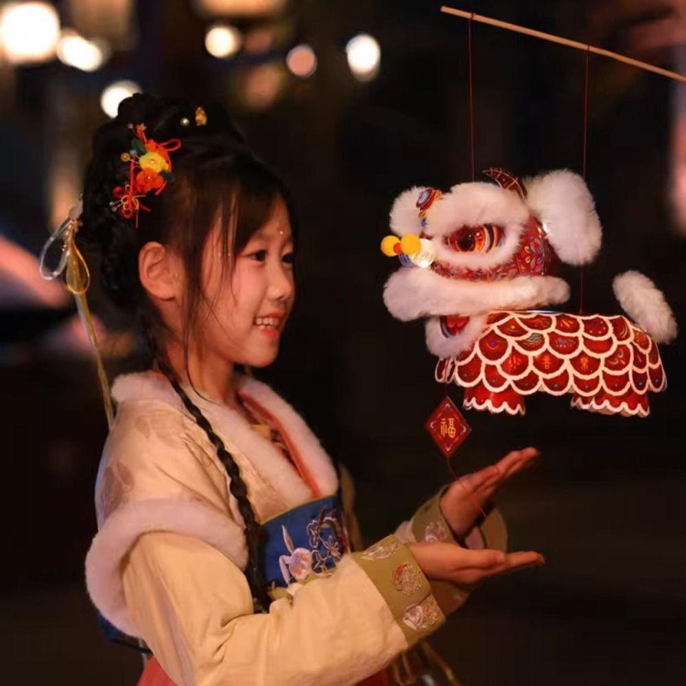 Handmade Lion Dance Lantern Chinese Style Ancient Luminous Lantern Spring Celebration